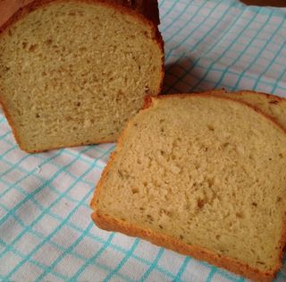 Super soep brood doorgesneden