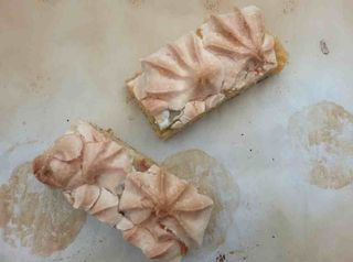 Rabarber meringue cake3